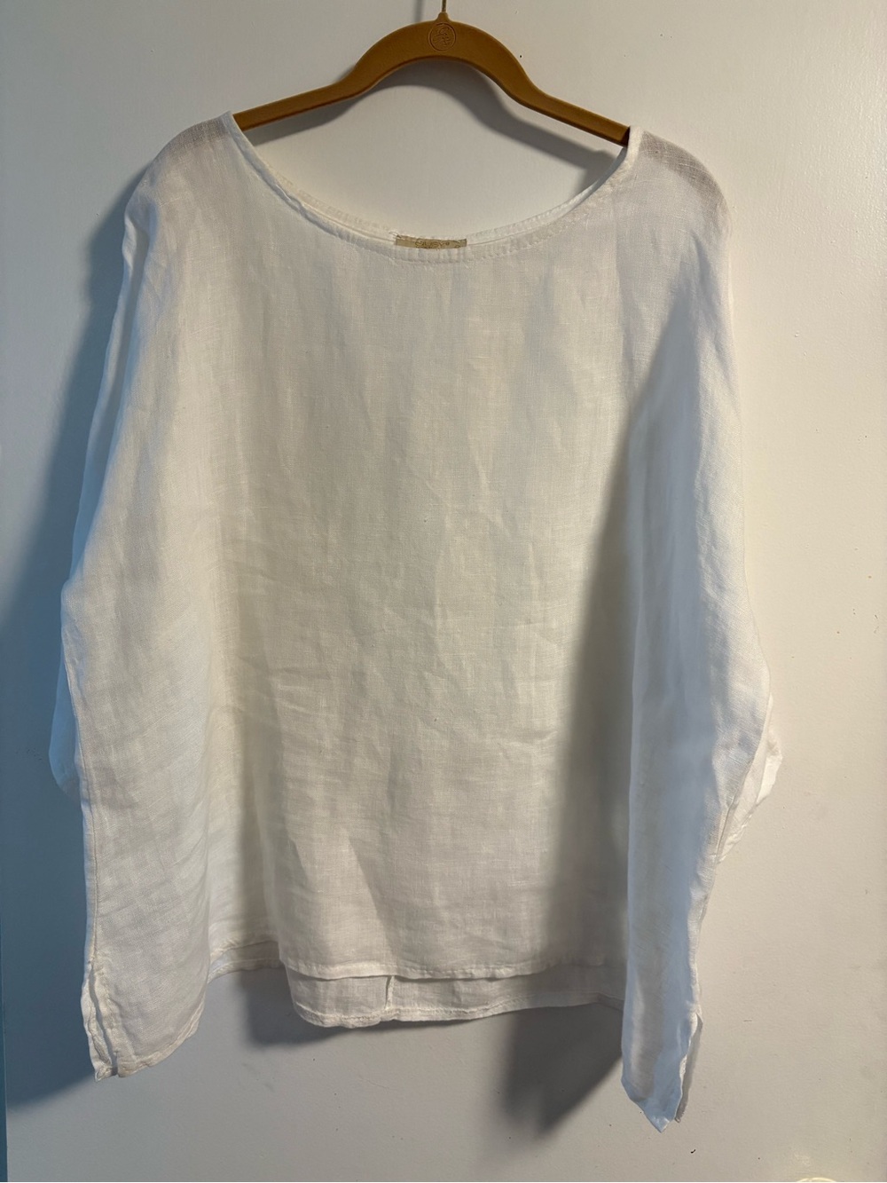 Giusy Classic White 100% Linen Relaxed Fit Boatneck Top Made in Italy Runs Big